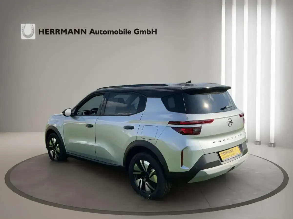 Neu Opel Frontera 145 PS (106 kW) 2025 Grau SUV