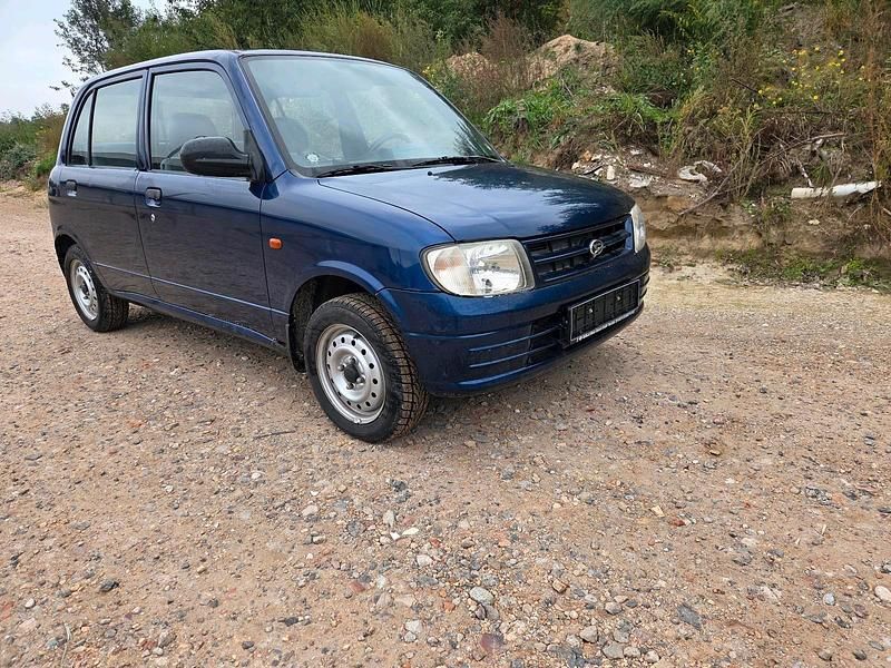 Blau Gebraucht 2002 Daihatsu Cuore Kleinwagen | 300 € (Superpreis) - Bild 1/4