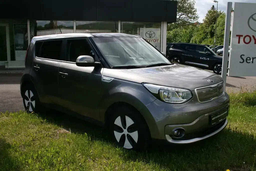 Gebraucht Kia Soul Play 80 kW (110 PS) 2018 Silber SUV