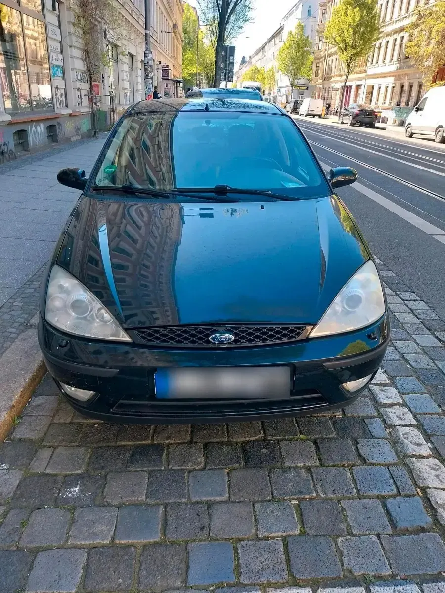 Usata Ford Focus 140 CV (102 kW) 2002 Nero Berlina