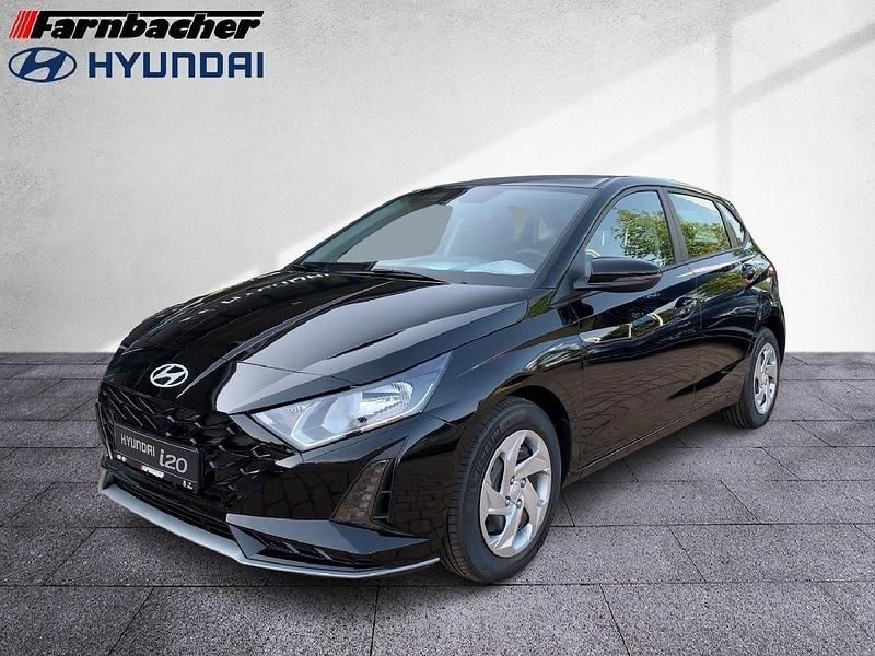 Phantom black / met Neu 2025 Hyundai i20 Select Limousine | 20.490 € (Fairer Preis) - Bild 1/4
