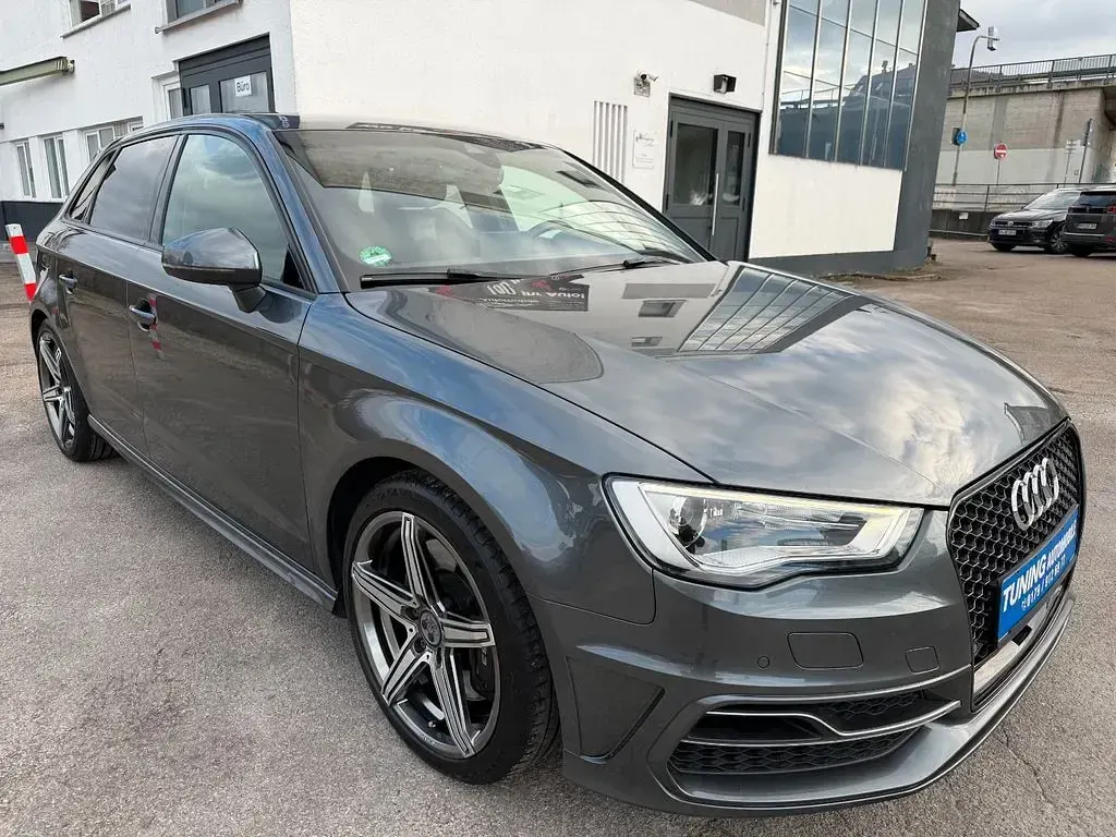 Gebraucht Audi S3 Sport 300 PS (220 kW) 2015 Grau Limousine
