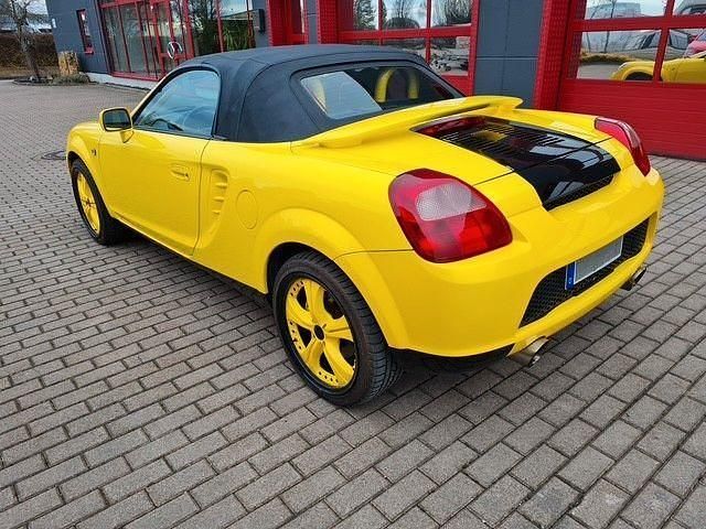 Gelb Gebraucht 2000 Toyota MR2 Cabrio | 8.990 € (Fairer Preis) - Bild 1/4