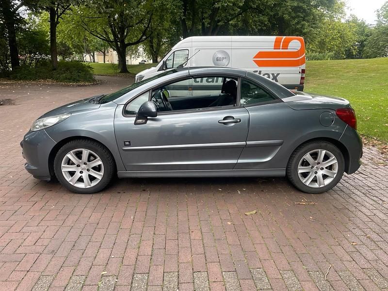 Gebraucht Peugeot 207 CC 109 PS (80 kW) 2009 Grau Cabrio