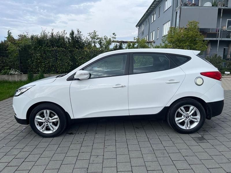Gebraucht Hyundai ix35 136 PS (100 kW) 2015 Weiß SUV
