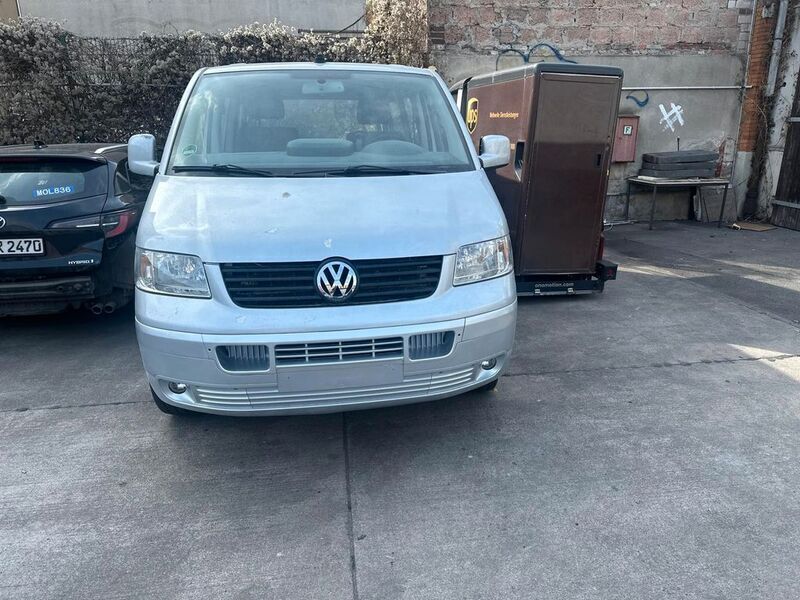 Grau Gebraucht 2009 VW T5 Van | 9.499 € (Fairer Preis) - Bild 1/4