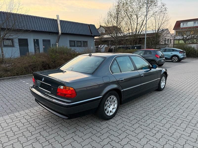 Gebraucht BMW 728 192 PS (141 kW) 2000 Grau Limousine