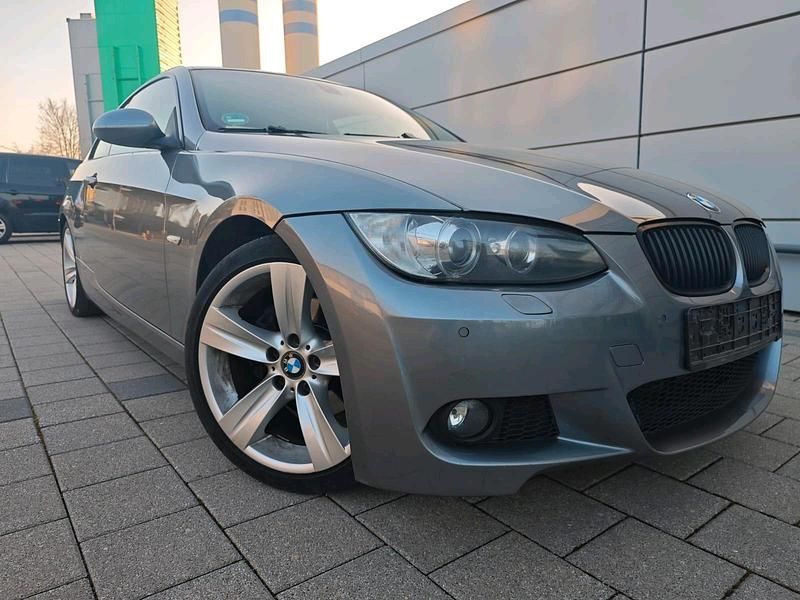 Gebraucht BMW 320 177 PS (130 kW) 2007 Grau Coupé
