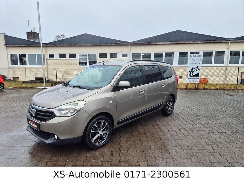 Gebraucht Dacia Lodgy Lauréate 90 PS (66 kW) 2012 Gold Van / Kleinbus