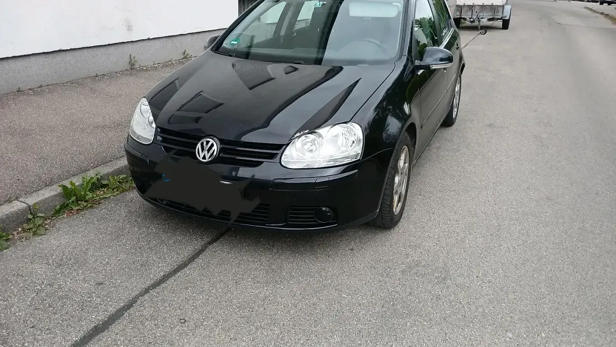 Brugt VW Golf V 70 HK (51 kW) 2007 Sort Sedan