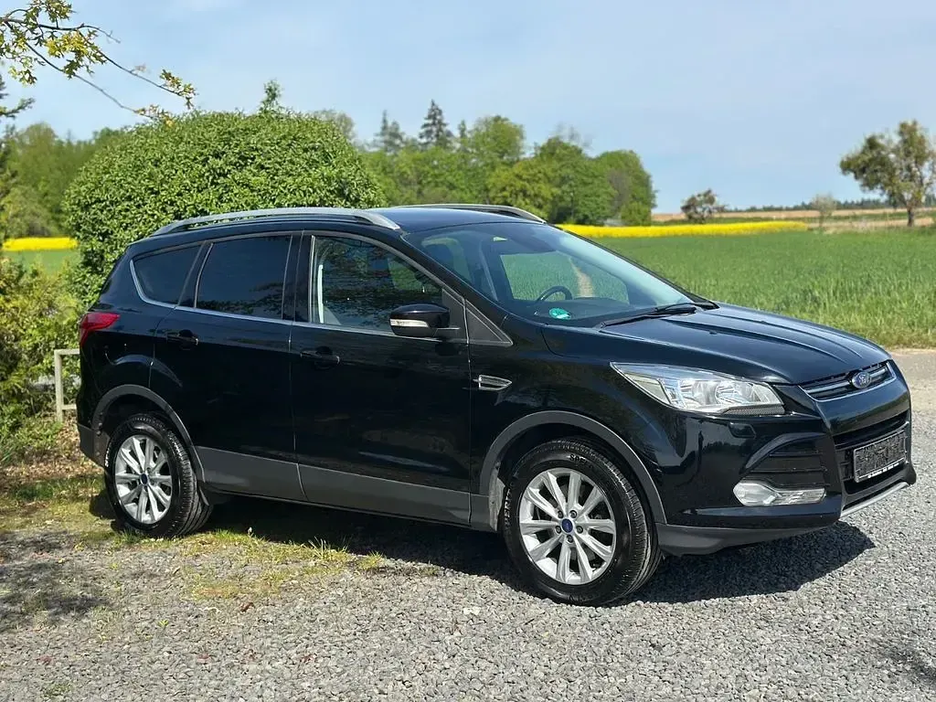 Używany Ford Kuga Titanium 150 KM (110 kW) 2016 Szary SUV