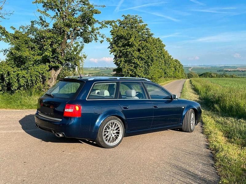 Blau Gebraucht 2003 Audi RS6 Sport Kombi | 17.490 € (Fairer Preis) - Bild 1/4