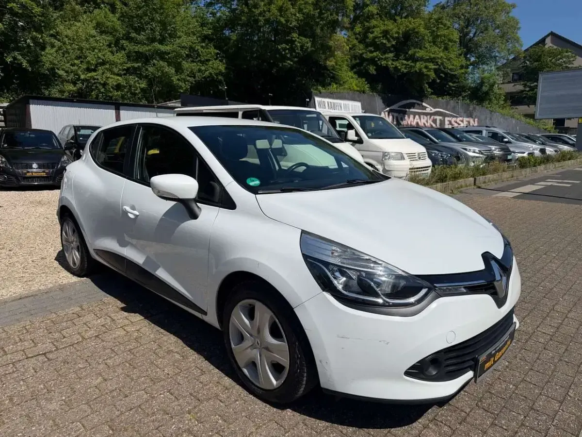 Gebraucht Renault Clio IV Dynamique 90 PS (66 kW) 2013 Weiß Kleinwagen