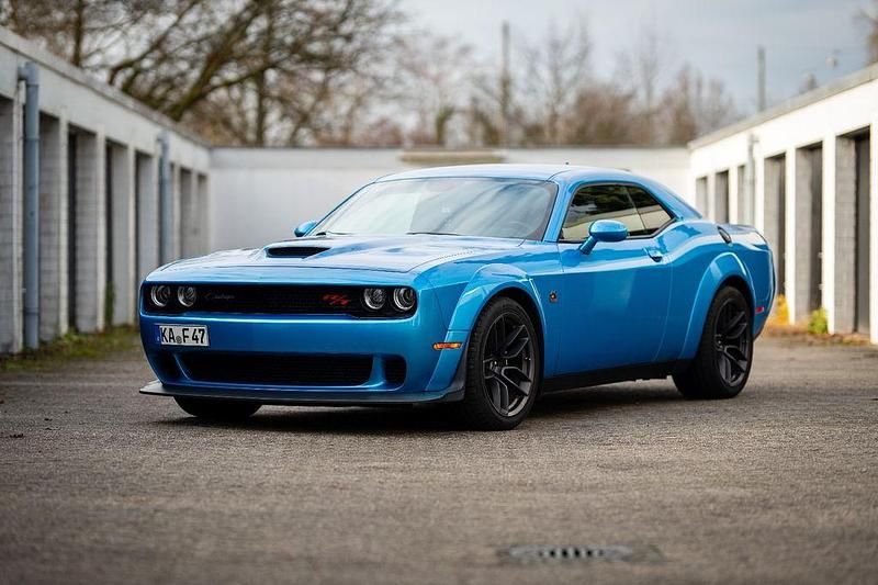Blau Gebraucht 2020 Dodge Challenger Coupé | 50.490 € (Teuer) - Bild 1/4