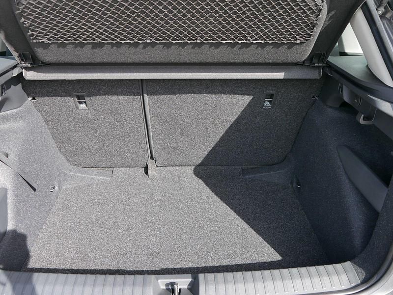 Neu Skoda Kamiq Selection 2026 Graphite grau metallic SUV