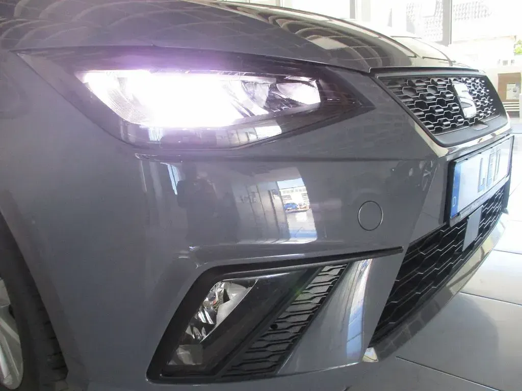 Neu Seat Ibiza Reference 80 PS (58 kW) 2026 Grau Kleinwagen