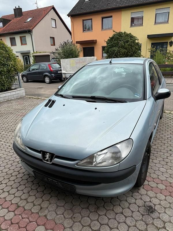 Blau Gebraucht 2002 Peugeot 206 Kleinwagen | 1.199 € - Bild 1/4