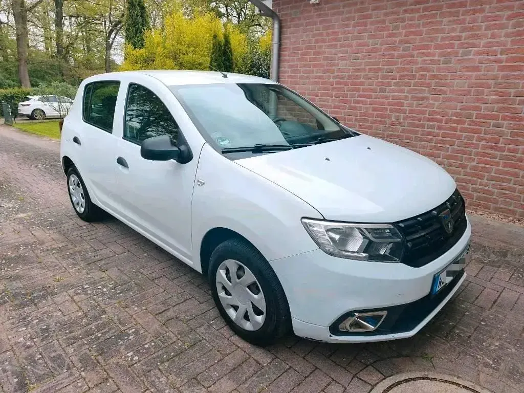 Gebraucht Dacia Sandero 73 PS (53 kW) 2018 Weiß Kleinwagen