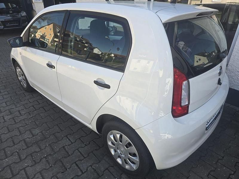 Używany Skoda Citigo 60 KM (44 kW) 2017 Biały Hatchback