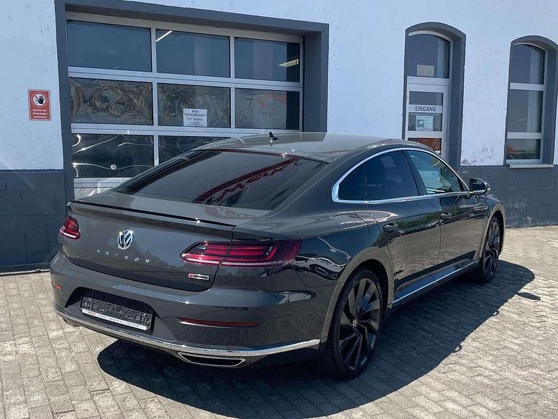 Gebraucht VW Arteon R-line 239 PS (175 kW) 2018 Uranograu Limousine