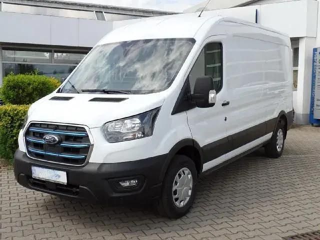 Second-hand Ford E-Transit Trend 135 kW (184 CP) 2023 Andere Van