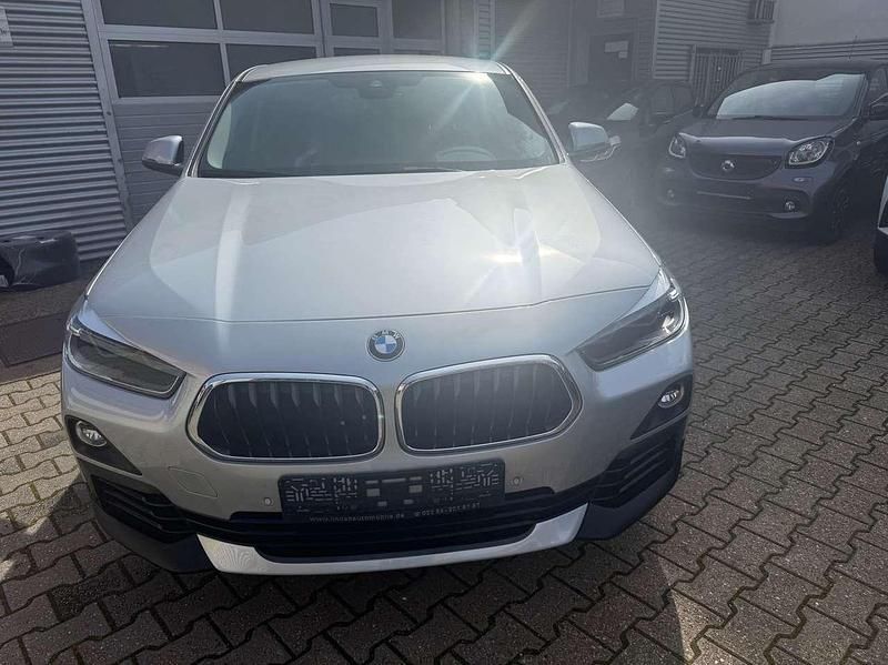 Gebraucht BMW X2 Advantage 192 PS (141 kW) 2018 Glaciersilber metallic SUV