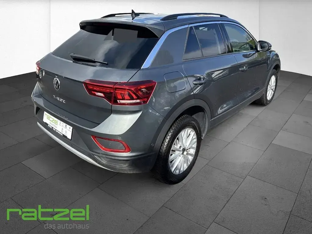 Gebraucht VW T-Roc Life 150 PS (110 kW) 2025 Grau SUV