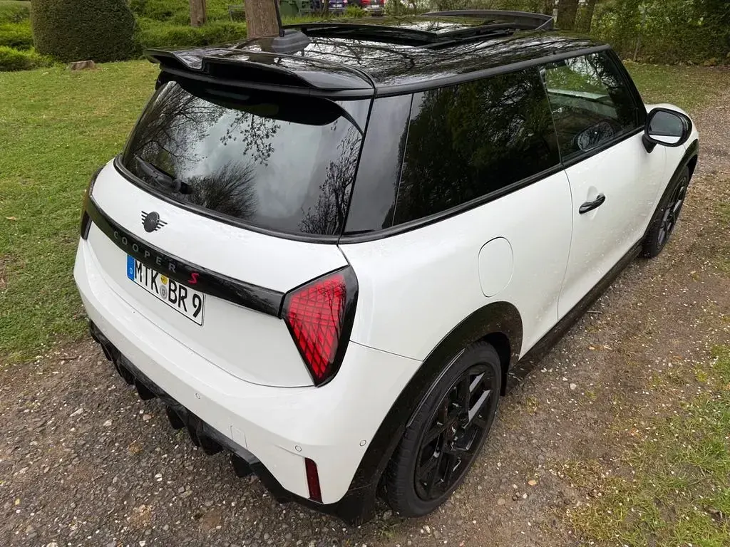 Gebraucht Mini Cooper S Sport 204 PS (150 kW) 2024 Weiß Kleinwagen