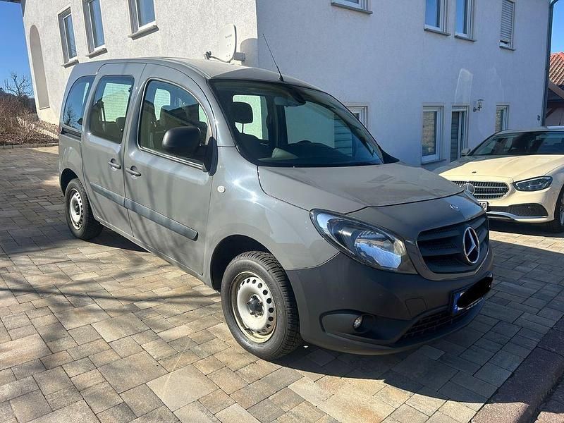 Gebraucht Mercedes Citan 111 110 PS (80 kW) 2017 Grau Kombi