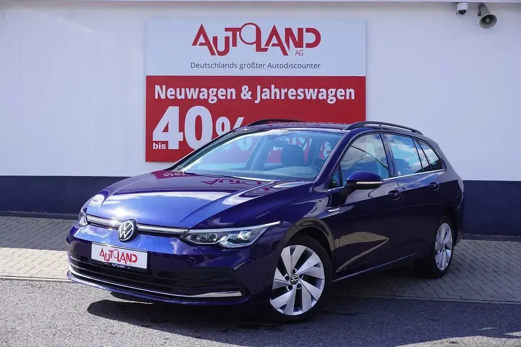 Gebraucht VW Golf VIII Style 150 PS (110 kW) 2021 Atlantik blue metallic Kombi