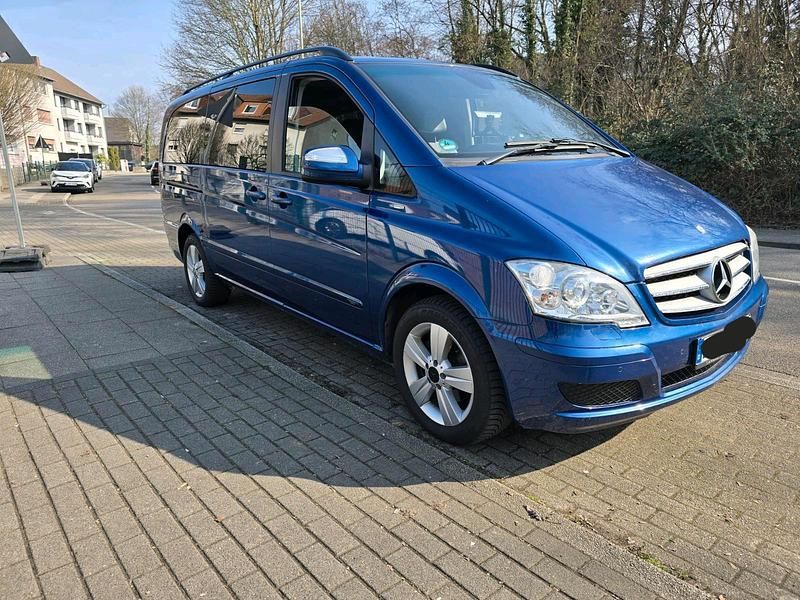 Gebraucht Mercedes Viano 163 PS (119 kW) 2012 Blau Van / Kleinbus
