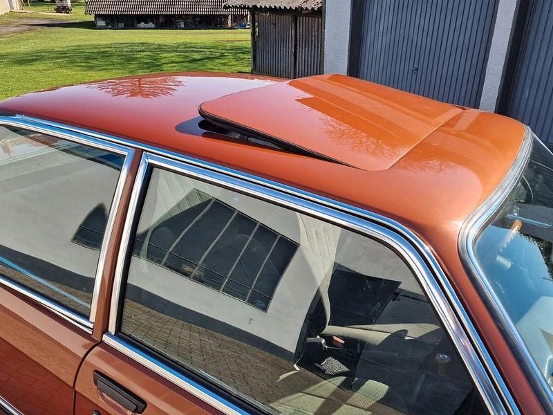 Gebraucht BMW 323 Performance 143 PS (105 kW) 1978 Braun Limousine