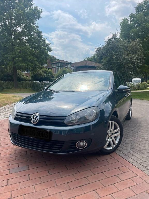 Blau Gebraucht 2011 VW Golf VI Trendline Limousine | 4.550 € (Guter Preis) - Bild 1/4
