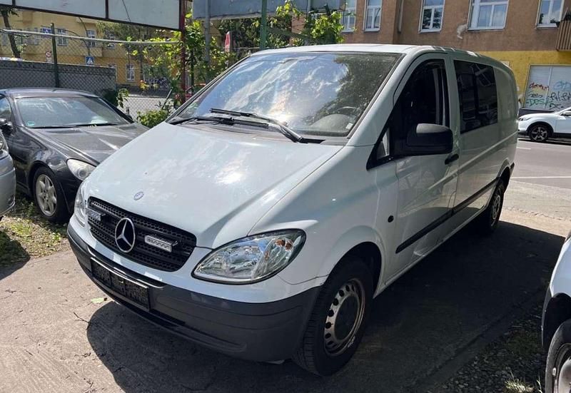 Gebraucht Mercedes Vito 116 PS (85 kW) 2010 Weiß Van