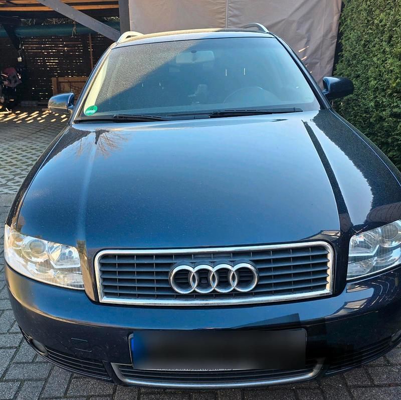 Gebraucht Audi A4 130 PS (95 kW) 2004 Blau Kombi