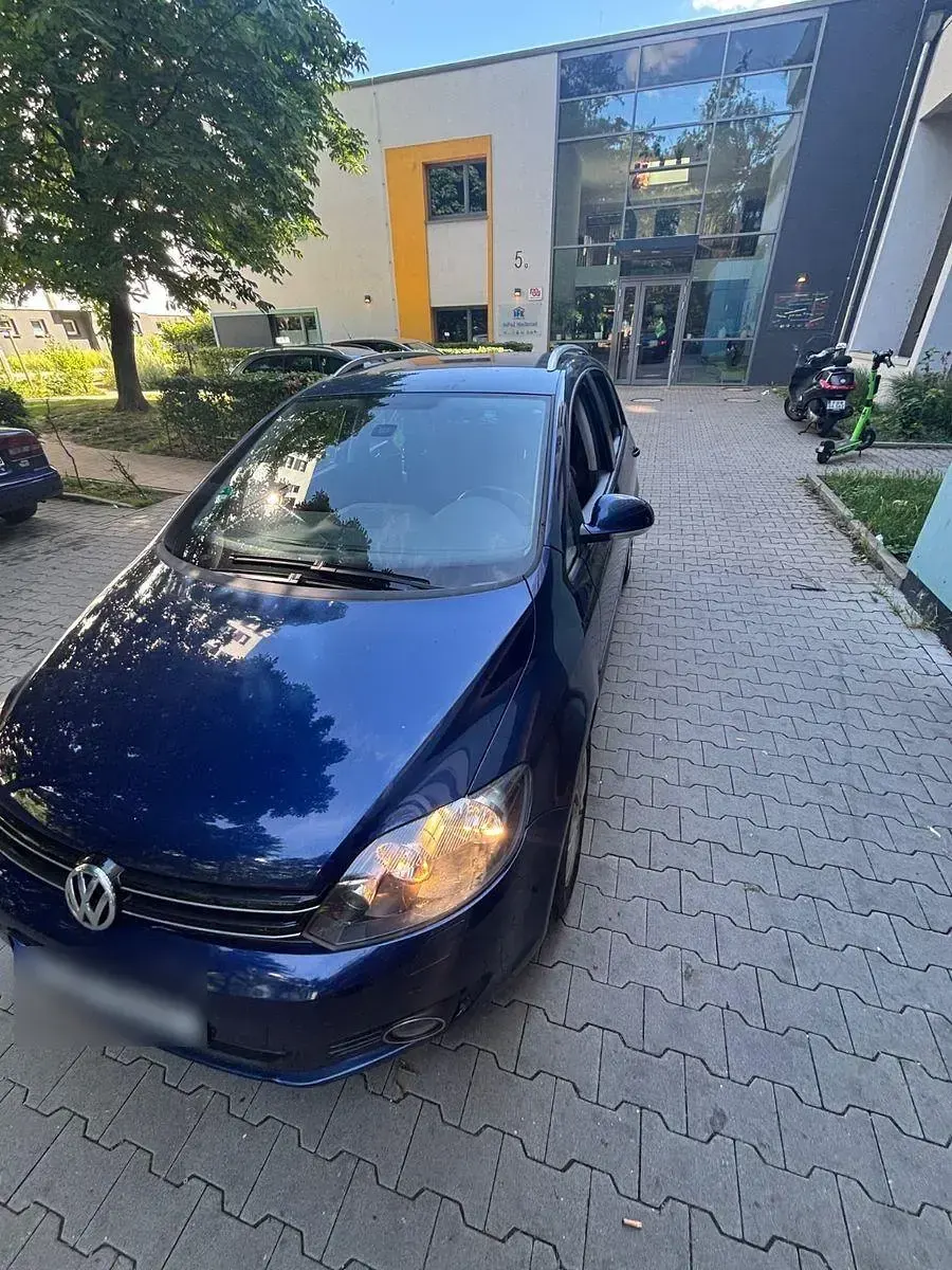 Gebraucht VW Golf Plus Cross Highline 122 PS (89 kW) 2010 Schwarz Van / Kleinbus