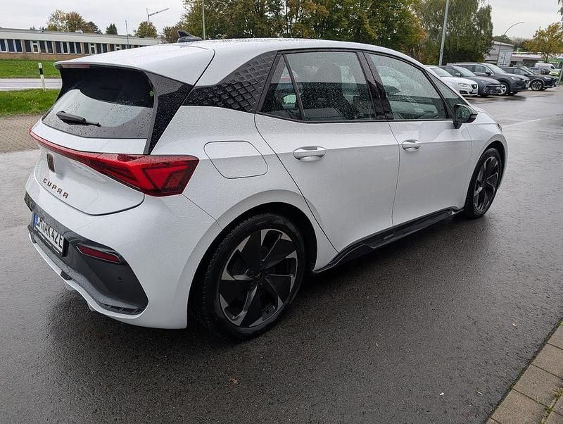 Gebraucht Cupra Born 150 kW (204 PS) 2023 Gracial weiß Kleinwagen