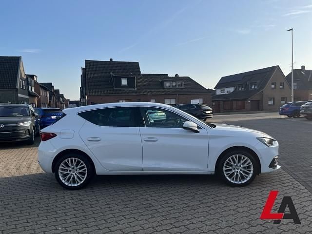 Gebraucht Seat Leon XCELLENCE 150 PS (110 kW) 2021 Weiss Limousine