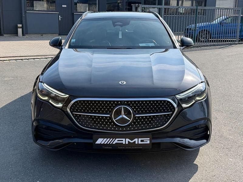 Gebraucht Mercedes E220 Advanced Plus 197 PS (144 kW) 2023 Grau Limousine