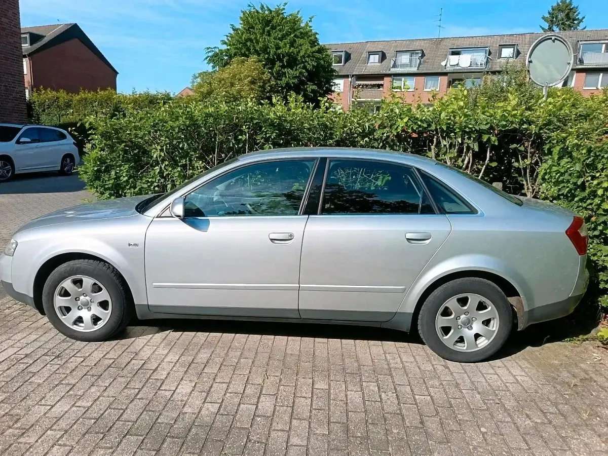 Gebraucht Audi A4 150 PS (110 kW) 2001 Silber Limousine