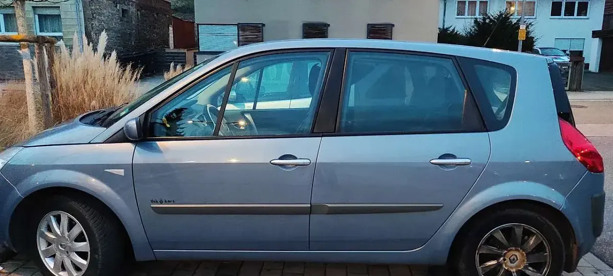 Gebraucht Renault Scénic II Dynamique 131 PS (96 kW) 2006 Van / Kleinbus