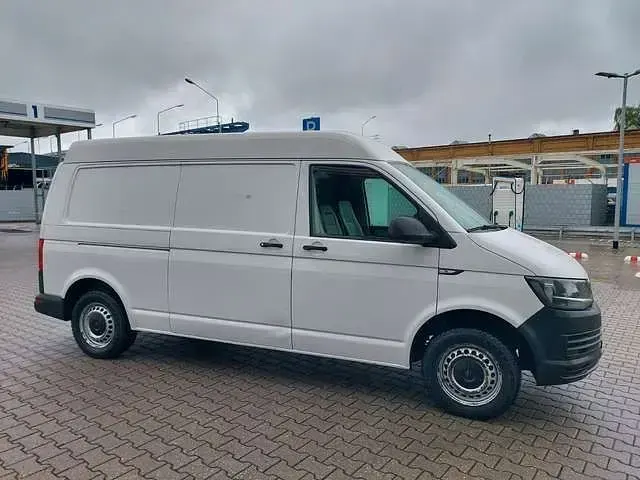 Second-hand VW Transporter 140 CP (102 kW) 2015 Alb Van