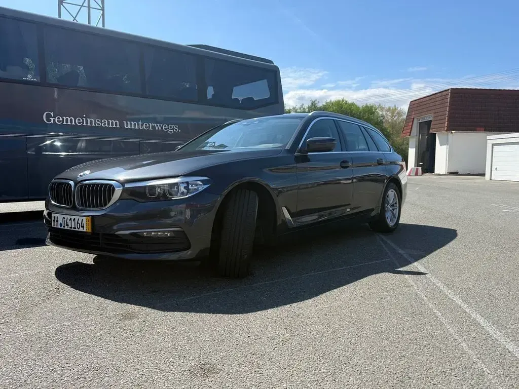 Gebraucht BMW 520 190 PS (139 kW) 2019 Schwarz Kombi
