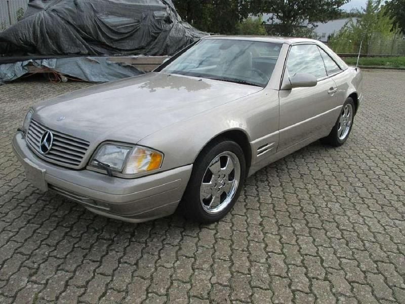 Gebraucht Mercedes SL500 306 PS (225 kW) 1999 Rauchsilber 702 Cabrio