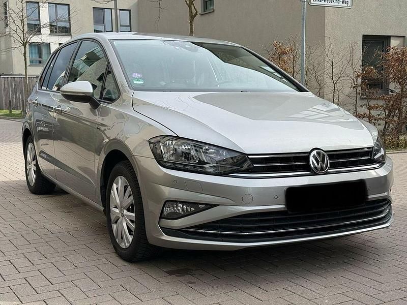 Gebraucht VW Golf VII Join 131 PS (96 kW) 2018 Tungsten silver Limousine