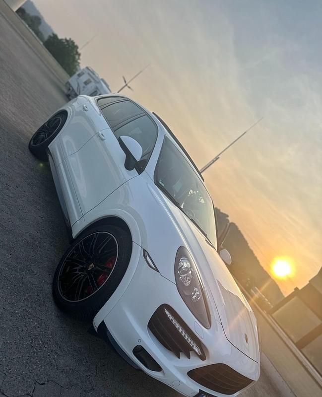 Gebraucht Porsche Cayenne GTS Sport 420 PS (308 kW) 2014 Weiß SUV