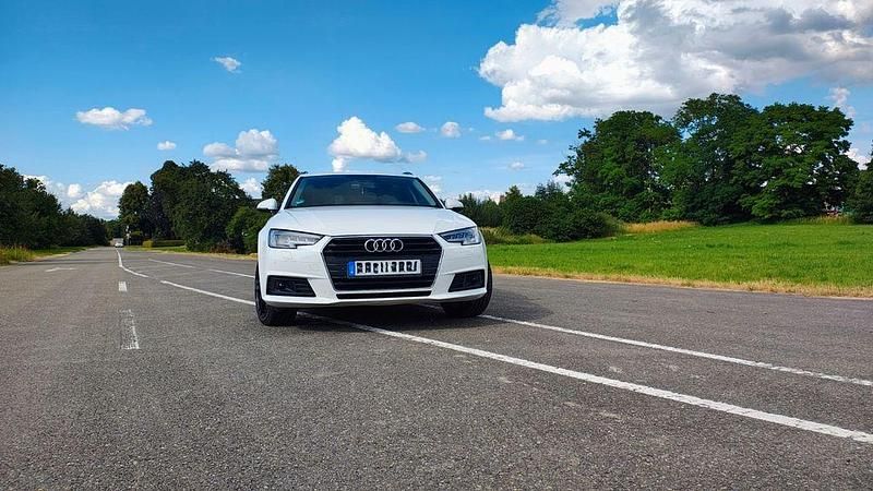 Gebraucht Audi A4 Comfort 190 PS (139 kW) 2016 Weiß Kombi