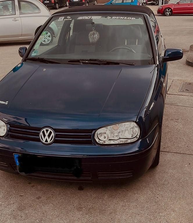 Blau Gebraucht 2001 VW Golf Cabriolet Sportline Cabrio | 3.300 € (Fairer Preis) - Bild 1/4