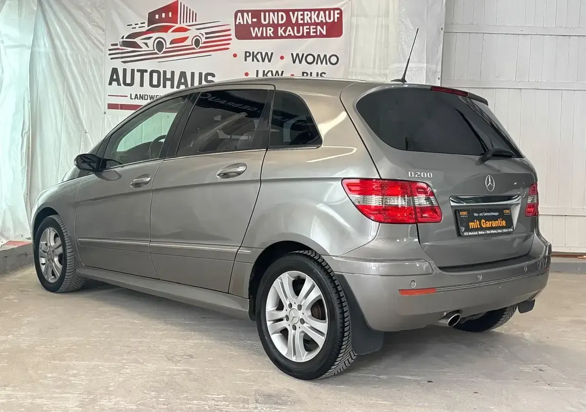 Gebraucht Mercedes B200 136 PS (100 kW) 2006 Grau Van / Kleinbus
