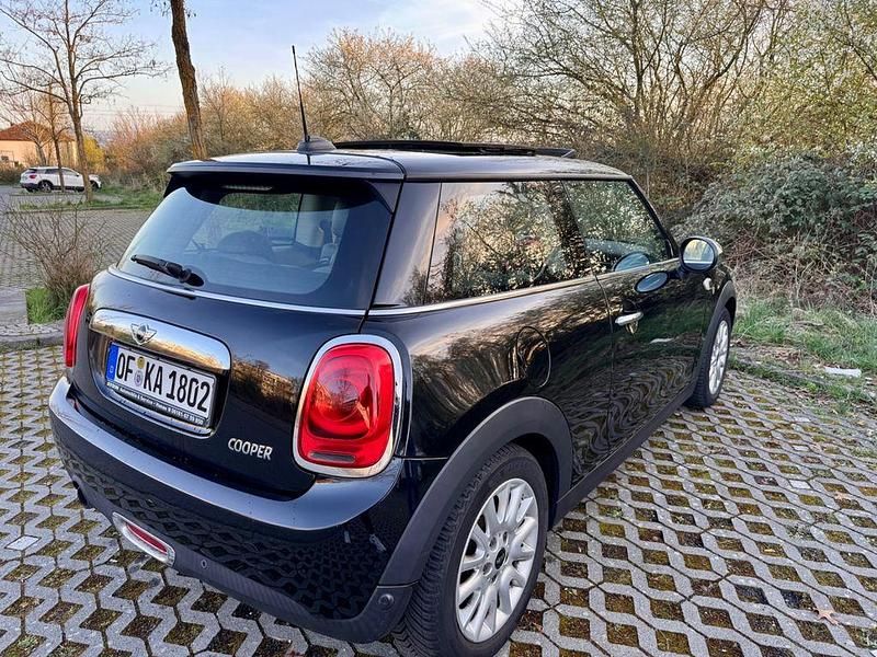 Gebraucht Mini Cooper 136 PS (100 kW) 2014 Schwarz Kleinwagen